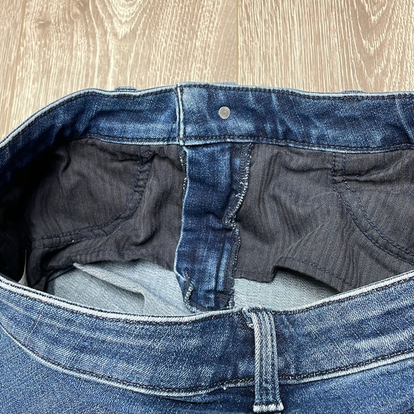 Talbots Flawless Scalloped Hem Embroidered Slim Ankle Denim Taylor Wash Jeans 8 - Picture 15 of 16